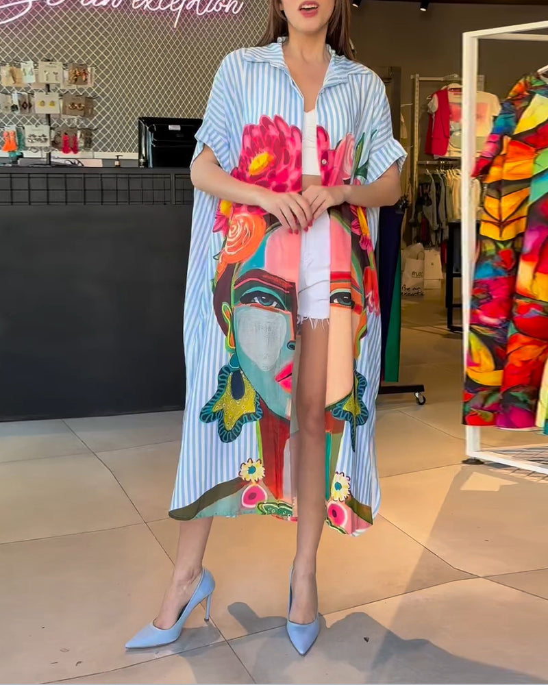 Verticale gestreepte blouse met reverssplit en karakterprint