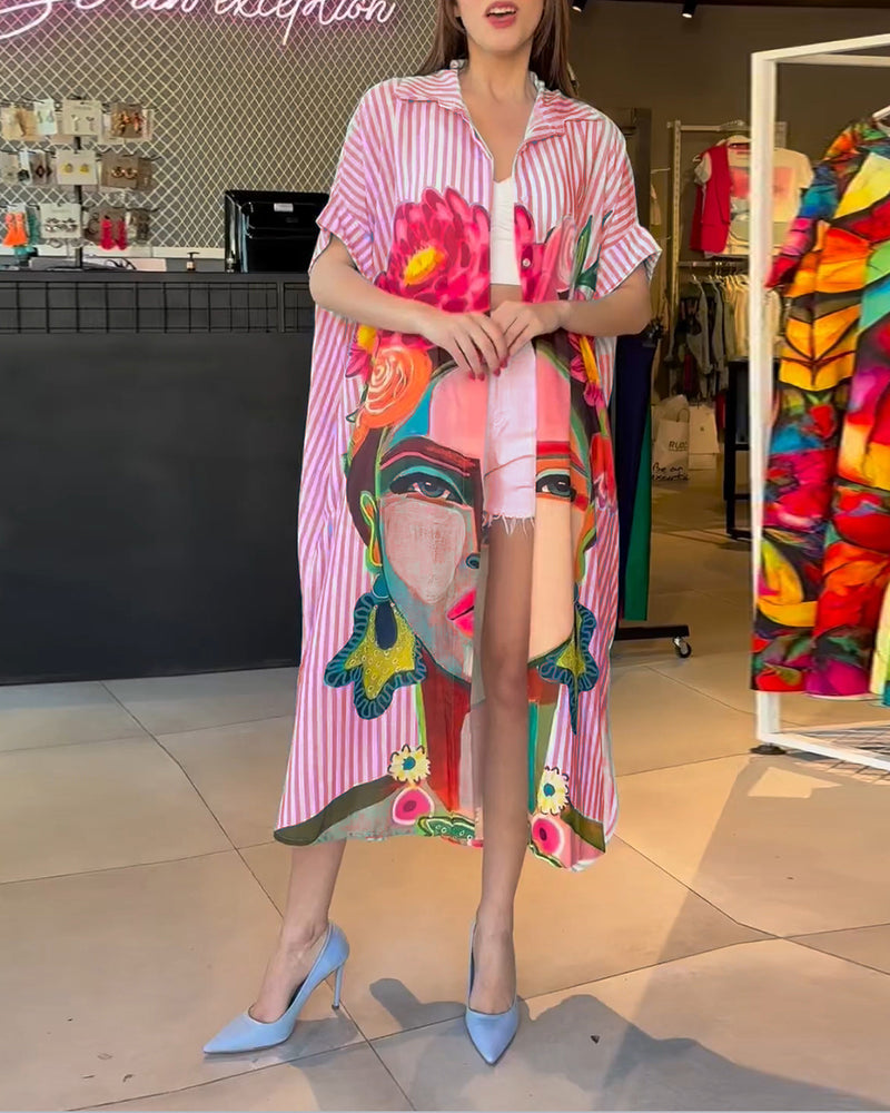 Verticale gestreepte blouse met reverssplit en karakterprint