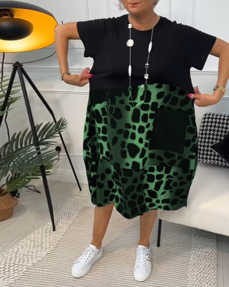 Jurk met korte mouwen en ronde hals met print