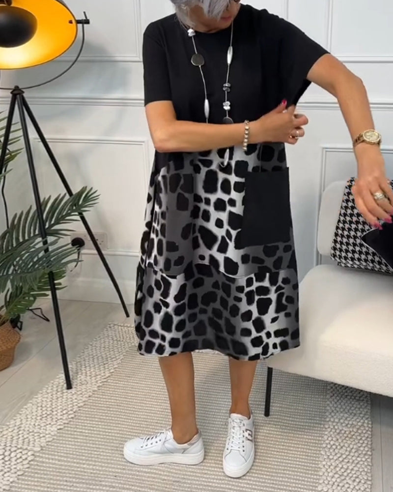 Jurk met korte mouwen en ronde hals met print