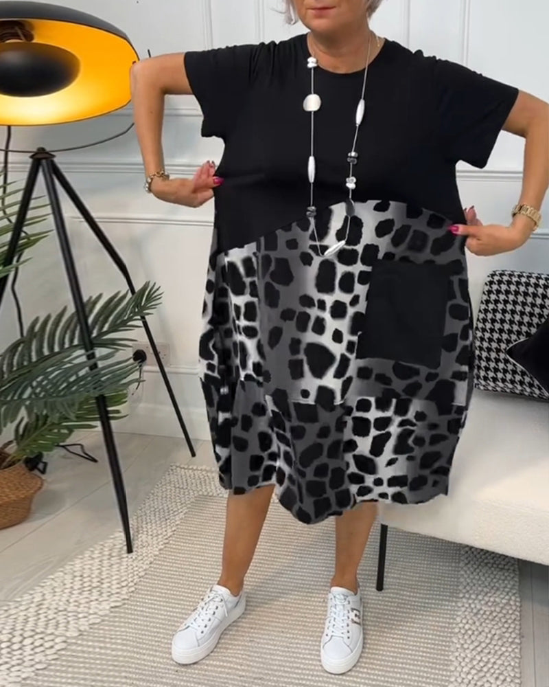 Jurk met korte mouwen en ronde hals met print