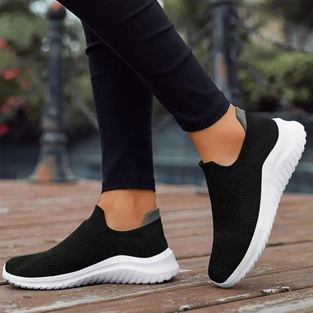 Dames slip-on trainers - ademende gebreide schoenen