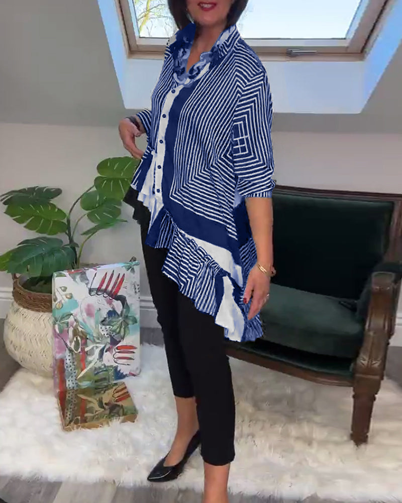 Modieus overhemd met onregelmatige patchwork-knopen en print