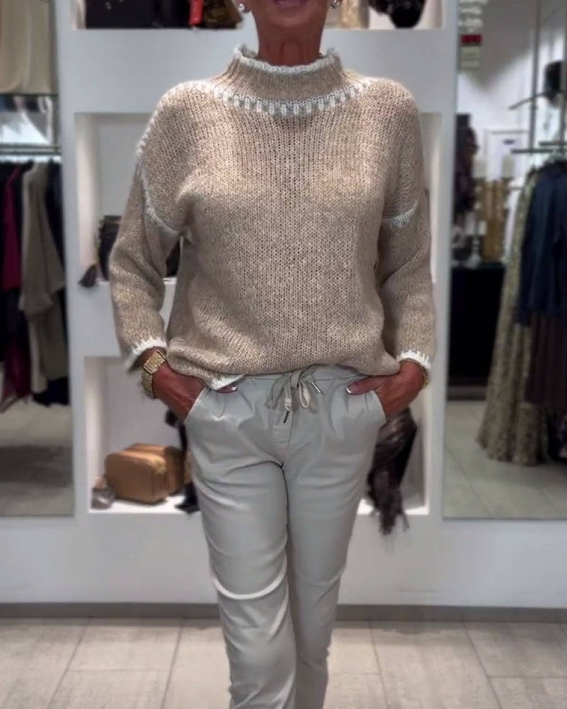 Veelzijdige Pullover Met Hoge Hals En Contrasterende Kleuren