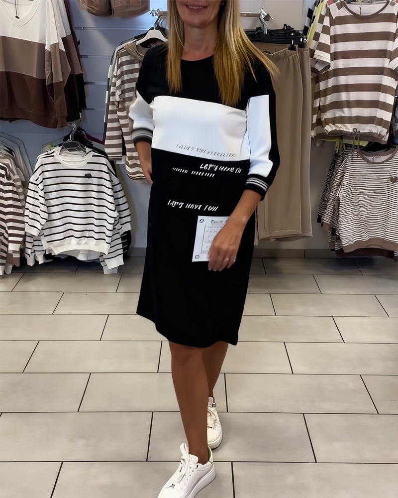 Jurk Met Contrasterende Panelen