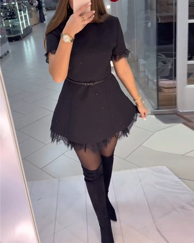 Glinsterende Kantjurk Met Korte Mouwen En A-Lijn