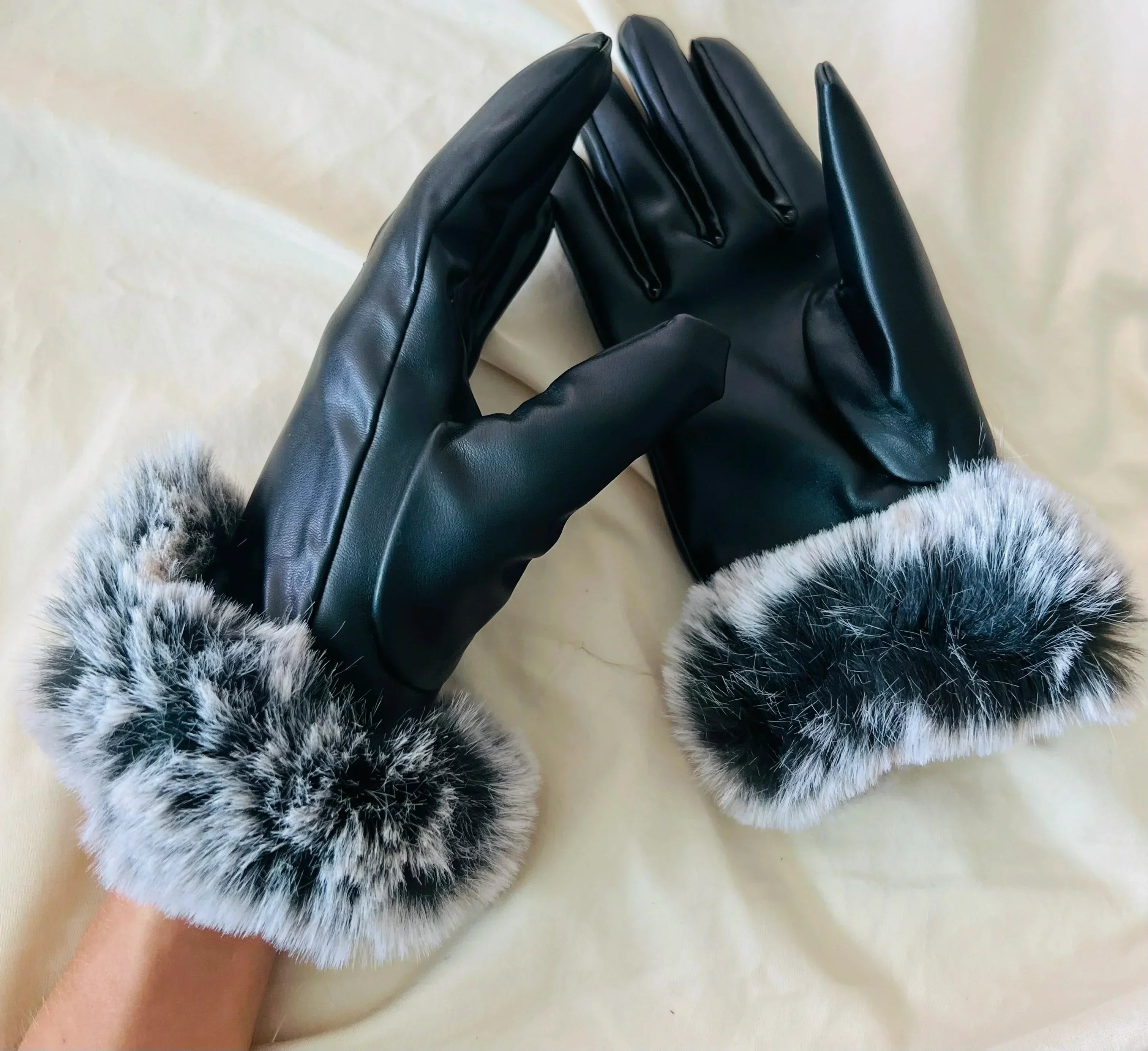 Leren winterhandschoenen - stijlvol dameshandschoenen met pelsrand