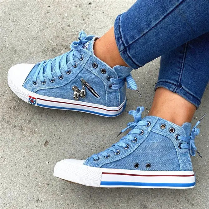 Blauwe high-top denim sneakers - trendy damesschoenen