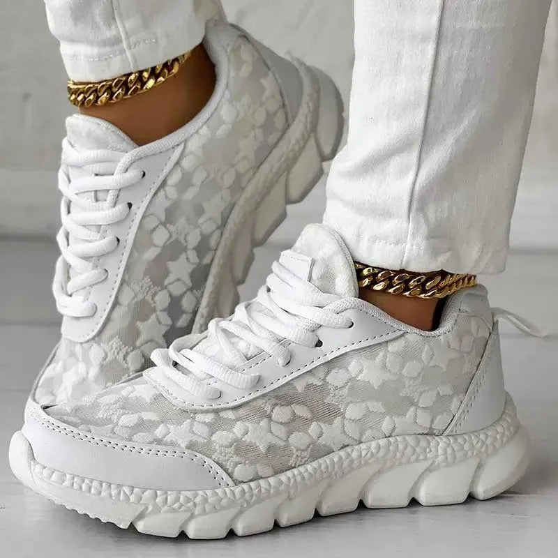 Lace sneakers - elegante en luchtige damesschoenen