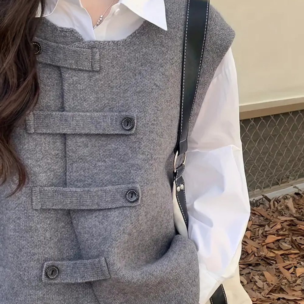 Gezellige dames waistcoat - stijlvolle grijze vest met unieke knopen