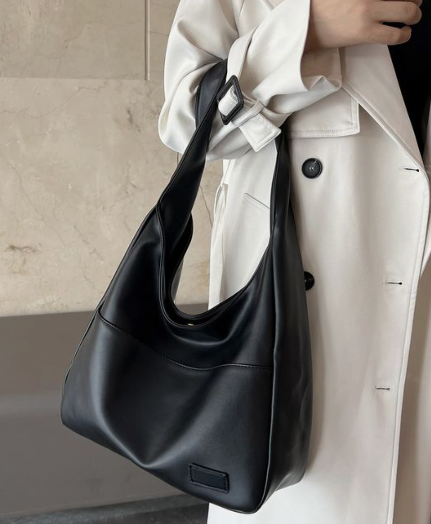 Zwarte schoudertas van imitatieleer