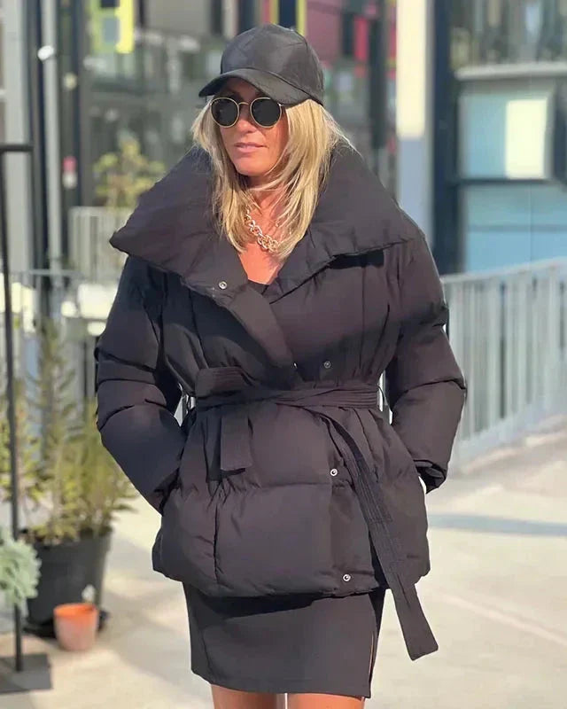 Gewatteerde jas met ceintuur voor dames - warme bruine jas met oversized kraag